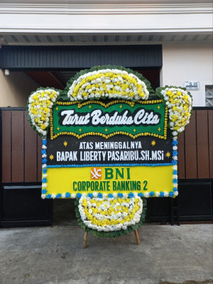 Papan Bunga Duka di Ario Kemuning